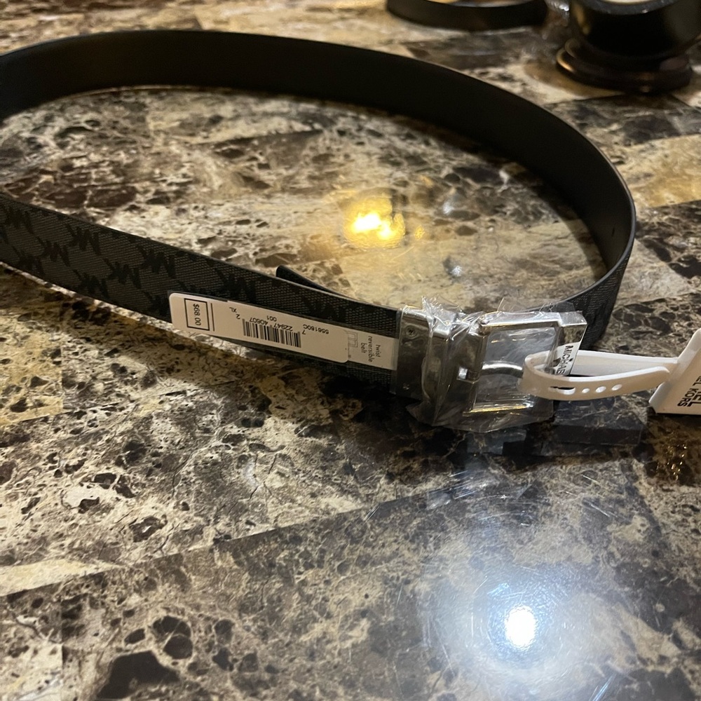 Women’s Michael Kors Reversible Belt